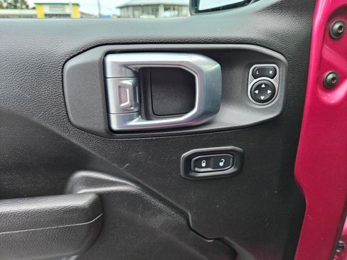 Used 2022 Jeep Wrangler Sport S image 16