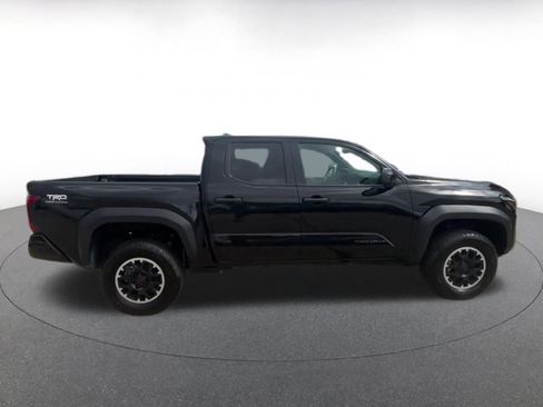 Used 2024 Toyota Tacoma TRD Off-Road AWD/4WD image 17