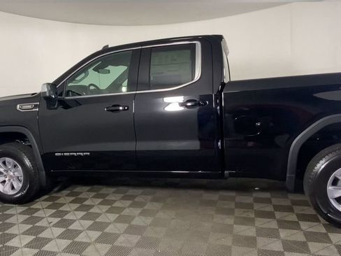 New 2026 GMC Sierra 1500 SLE image 7