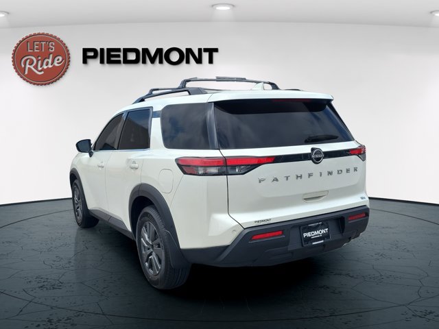 Used 2023 Nissan Pathfinder SV FWD image 7