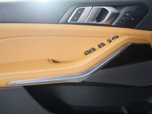 Certified 2026 BMW X5 xDrive40i image 9