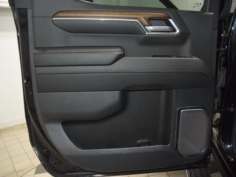 Used 2024 Chevrolet Silverado 1500 High Country w/ High Country Premium Package image 42