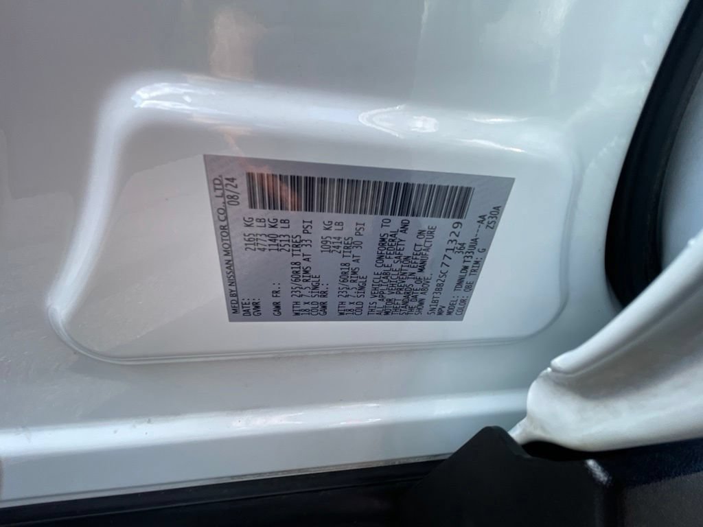 Certified 2025 Nissan Rogue SV AWD/4WD image 35
