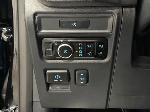 Used 2025 Ford F150 Lariat w/ Equipment Group 501A Mid AWD/4WD image 17