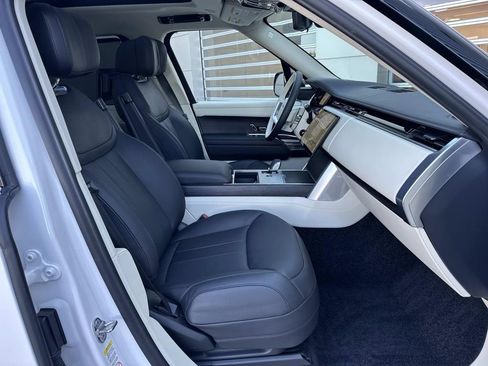 Certified 2024 Land Rover Range Rover Long Wheelbase Autobiography AWD/4WD image 10
