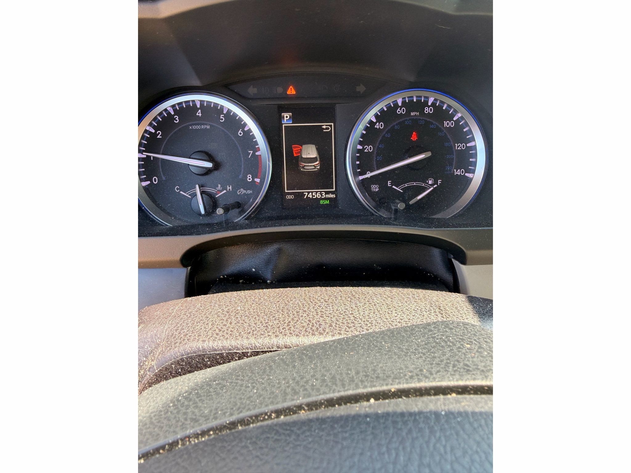 Used 2019 Toyota Highlander XLE FWD image 5