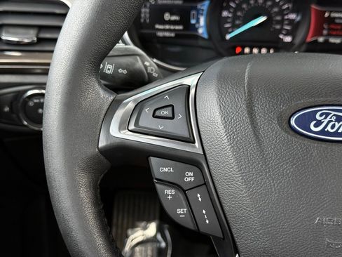 Used 2018 Ford Fusion SE w/ Equipment Group 602A FWD image 28