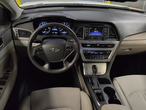 Used 2016 Hyundai Sonata SE FWD image 22
