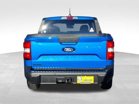New 2025 Ford Maverick XL image 9