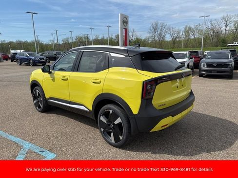 New 2026 Nissan Kicks SR w/ SR Premium Package AWD/4WD image 5
