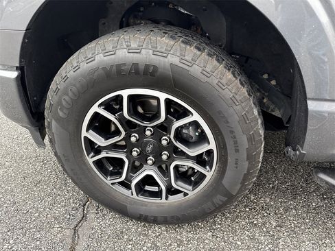 Used 2022 Ford F150 XLT w/ Equipment Group 302A High image 11