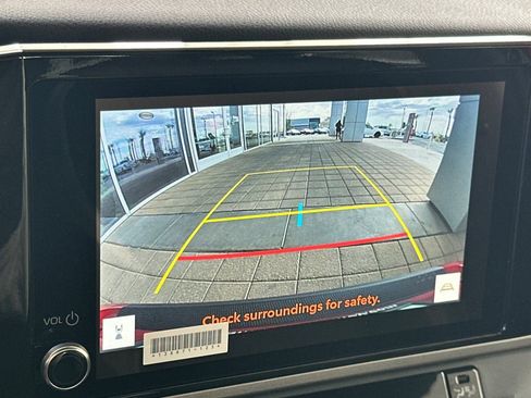 New 2026 Toyota Camry Hybrid FWD image 20