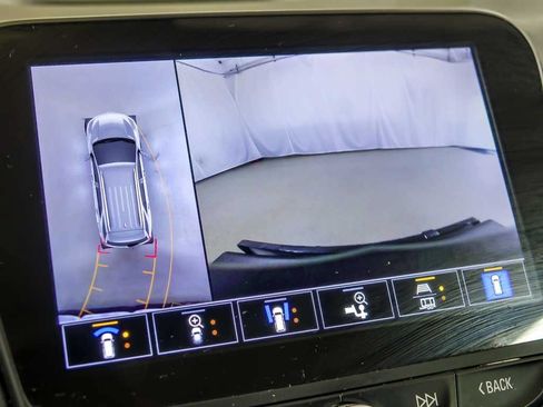 Used 2024 Chevrolet Equinox RS w/ RS Leather Package AWD/4WD image 20