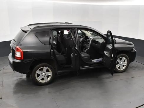 Used 2008 Jeep Compass Sport AWD/4WD image 6