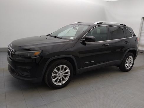 Used 2019 Jeep Cherokee Latitude w/ Popular Appearance Group image 2