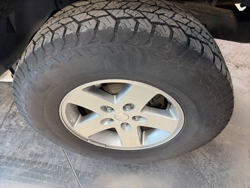 Used 2012 Jeep Wrangler Sport image 15