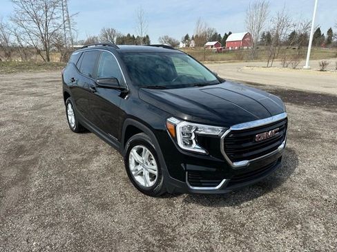 Used 2023 GMC Terrain SLE w/ Driver Convenience Package image 17