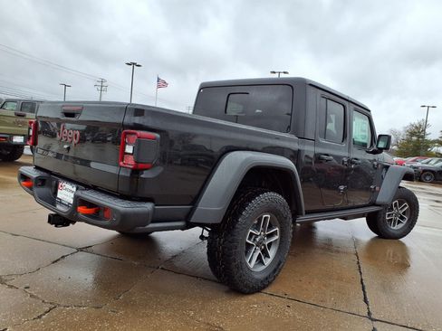 New 2026 Jeep Gladiator Mojave w/ Steel Bumper Group AWD/4WD image 30