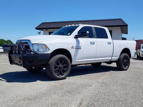 Used 2017 RAM 2500 SLT w/ Snow Chief Group AWD/4WD image 28