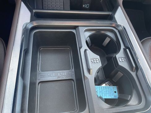 Used 2024 Ford F350 King Ranch w/ Chrome Package image 32