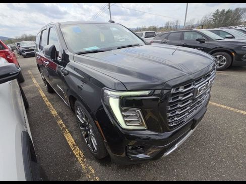 Used 2026 GMC Yukon Denali Ultimate AWD/4WD image 6