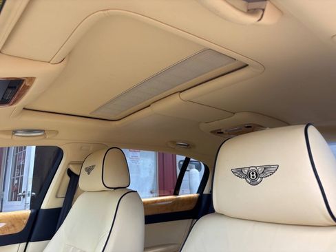Used 2011 Bentley Flying Spur Flying Spur AWD/4WD image 9