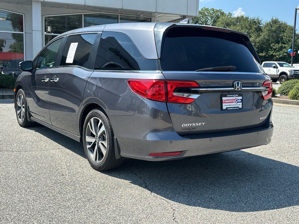 Used 2023 Honda Odyssey Touring image 7