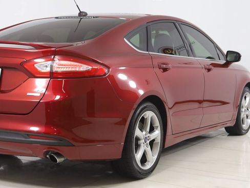 Used 2015 Ford Fusion SE w/ Equipment Group 201A image 39