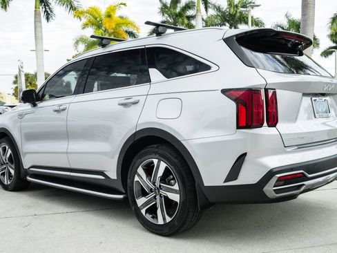 Used 2023 Kia Sorento SX Prestige image 24