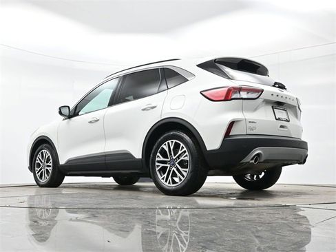 Used 2020 Ford Escape SEL image 30