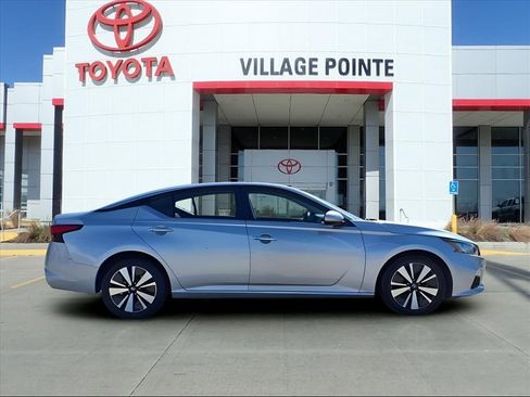 Used 2022 Nissan Altima 2.5 SV image 7