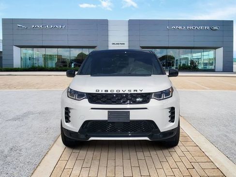 Certified 2025 Land Rover Discovery Sport Dynamic SE AWD/4WD image 2