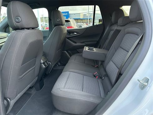 Used 2025 Chevrolet Equinox LT image 27