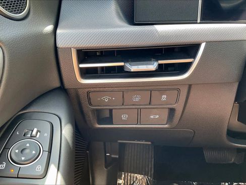 Used 2024 Hyundai Sonata SEL FWD image 32