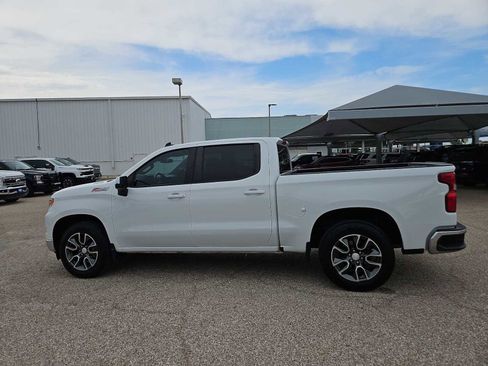 Used 2023 Chevrolet Silverado 1500 LT w/ Z71 Off-Road Package image 5