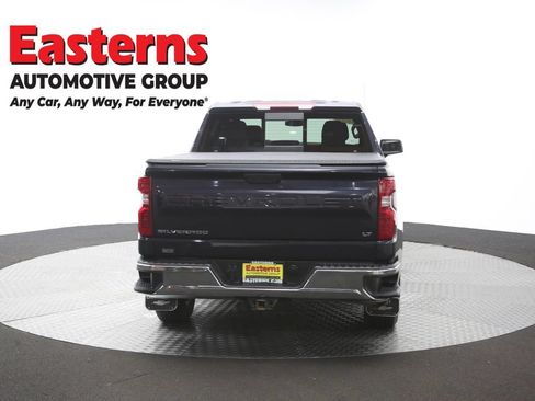 Used 2022 Chevrolet Silverado 1500 LT w/ Convenience Package II AWD/4WD image 38