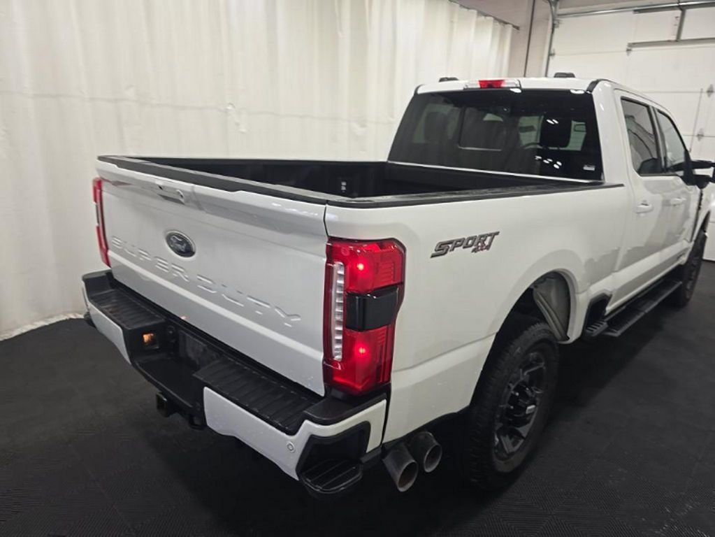 Used 2024 Ford F250 Lariat w/ Lariat Ultimate Package AWD/4WD image 4