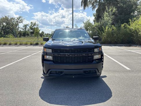 Used 2020 Chevrolet Silverado 1500 Custom w/ Custom Value Package AWD/4WD image 8