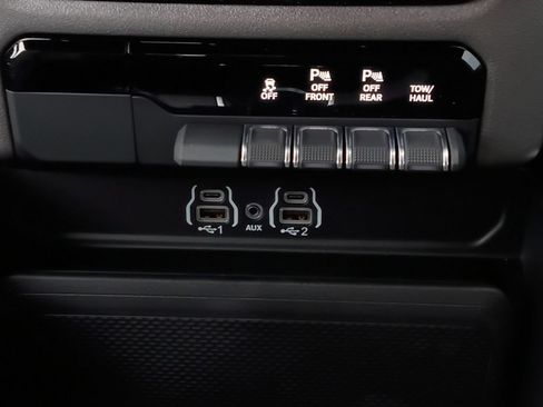 New 2026 RAM 1500 2WD Crew Cab image 10