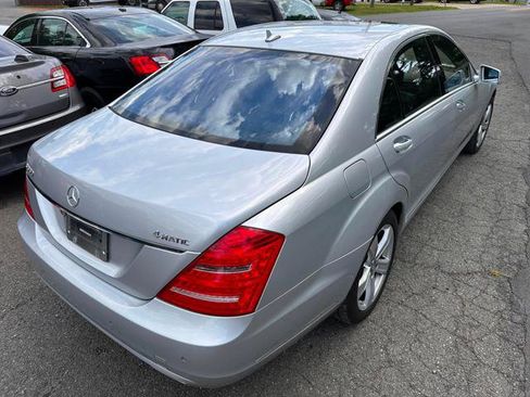Used 2010 Mercedes-Benz S 550 4MATIC image 3