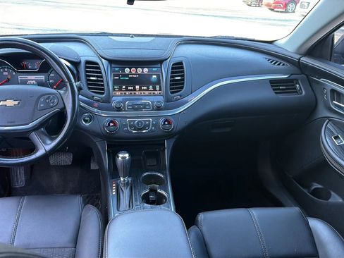 Used 2018 Chevrolet Impala LT image 31