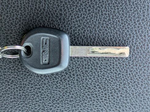 Used 2022 GMC Canyon Elevation w/ Elevation Premium Package image 27