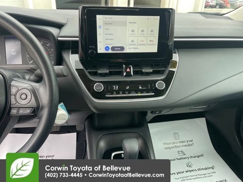 Used 2025 Toyota Corolla LE image 17