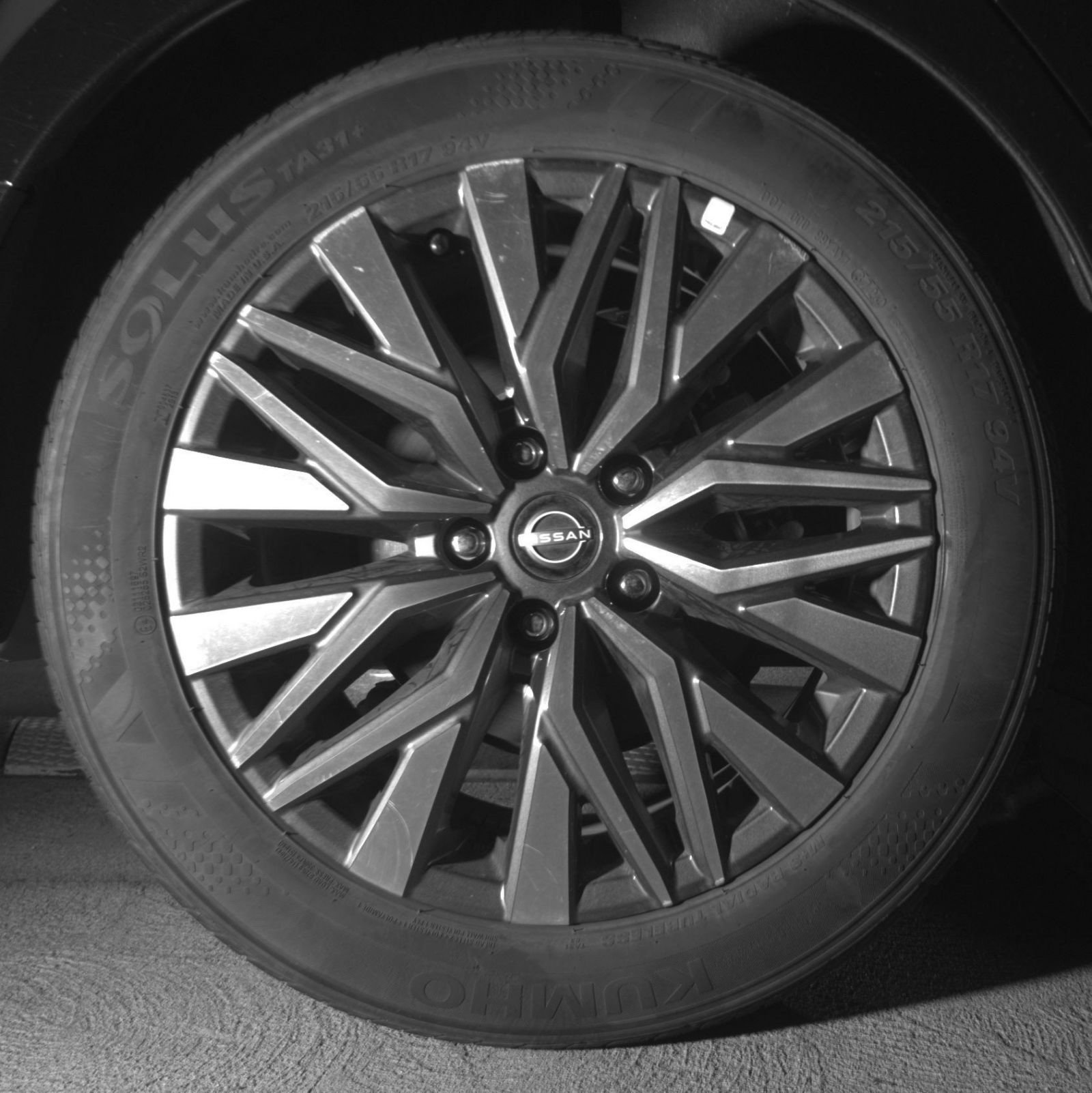 Used 2025 Nissan Altima 2.5 SV FWD image 18