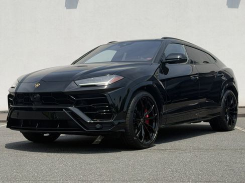 Used 2021 Lamborghini Urus AWD/4WD image 2