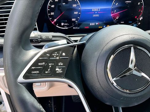 Used 2024 Mercedes-Benz GLE 350 4MATIC image 24