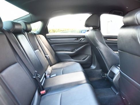 Used 2020 Honda Accord Sport image 14
