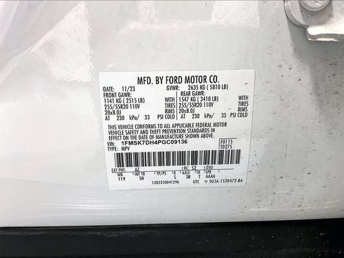 Used 2023 Ford Explorer XLT w/ Equipment Group 202A RWD image 40