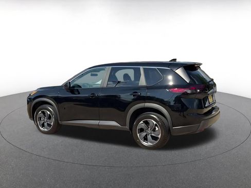 Used 2025 Nissan Rogue SV FWD image 8