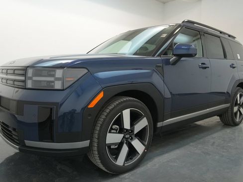 Used 2026 Hyundai Santa Fe Limited AWD/4WD image 3